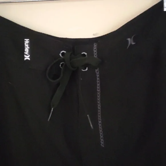 Hurley swim trunks - Picture 3 of 5